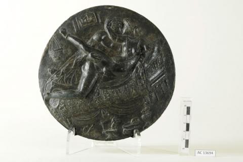 Specchio in bronzo con scena erotica, Roma, Antiquarium Comunale