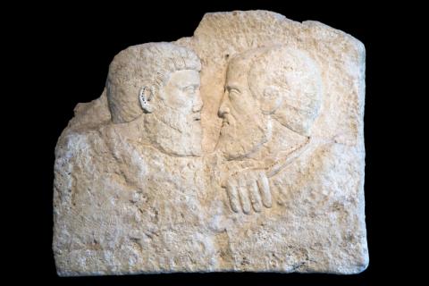 5. Rilievo incompiuto con gli apostoli Pietro e Paolo, Aquileia - Museo Paleocristiano, metà IV secolo d.C.