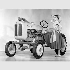 Immagine promozionale per la Trattrice FIAT 18, definita “La Piccola”, 1957. (Archivio TCI)